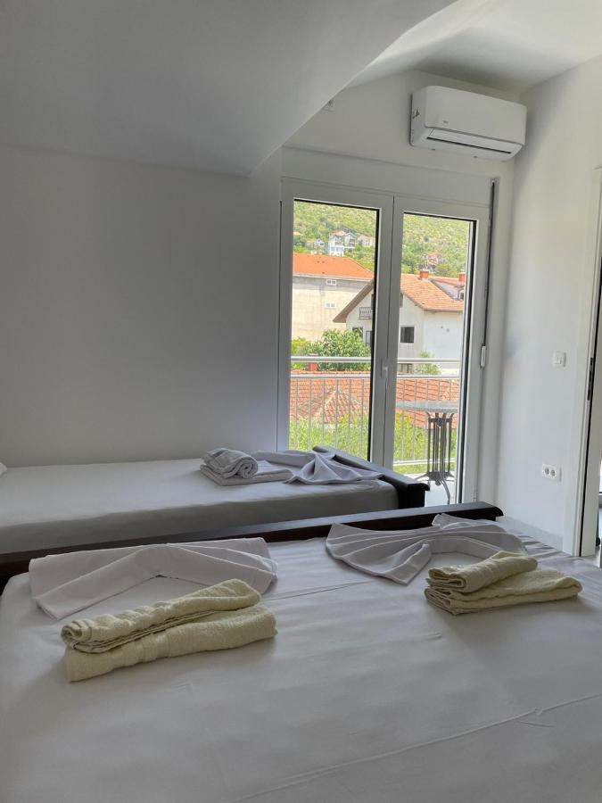 Marko Apartments 3 Тиват Екстер'єр фото